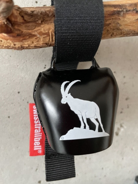 swisstrailbell Bikeglocke schwarz Steinbock weiss Band schwarz